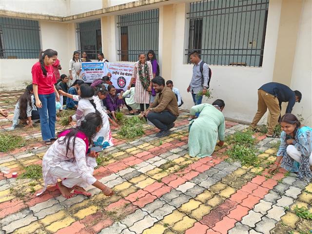 Seva Pakhvada 2025- Swachta Sapath avm shram dan 
