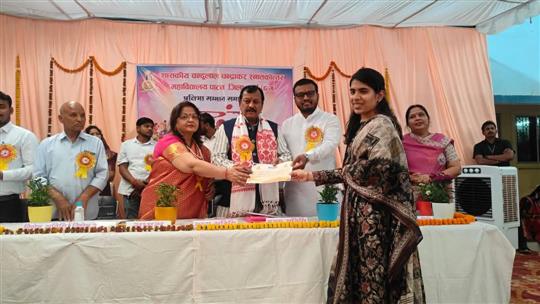 Govt. Chandulal Chandrakar Arts & Science College, Patan - पुरस्कार एवं सांस्कृतिक कार्यक्रम 2026